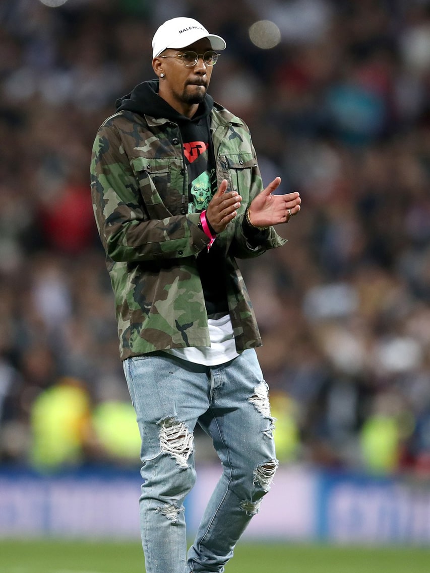 See the most dressed footballers in the world – Comsmedia